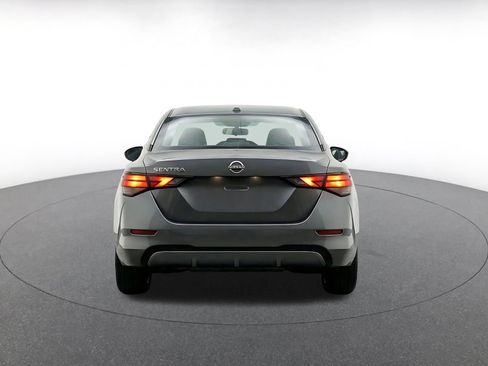 Used 2025 Nissan Sentra SV FWD image 8