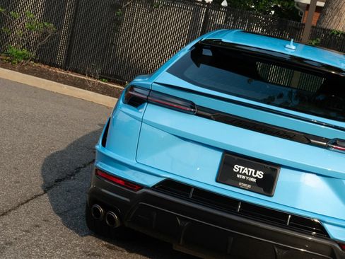 Used 2024 Lamborghini Urus Performante AWD/4WD image 12