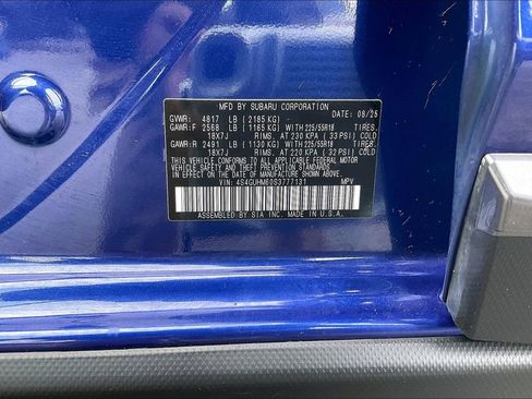 Certified 2025 Subaru Crosstrek 2.5i Limited w/ Crosstrek Mirror Package image 37