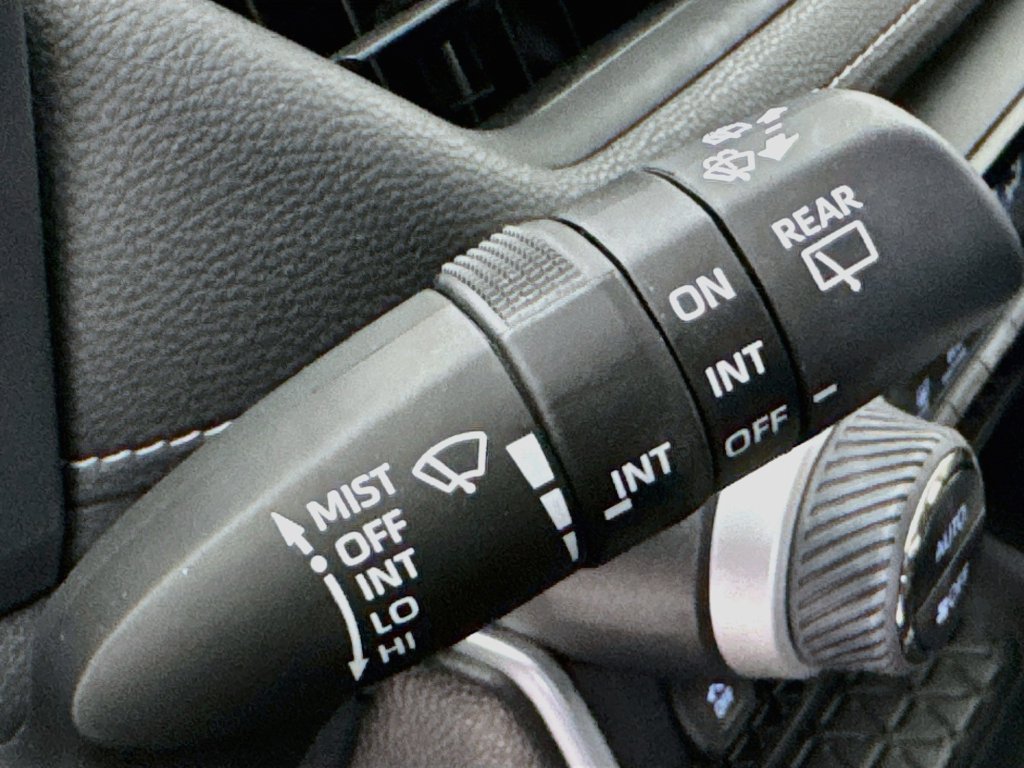 Used 2023 Toyota RAV4 XLE Premium AWD/4WD image 14