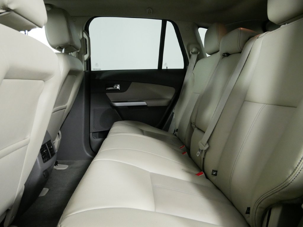 Used 2014 Ford Edge SEL w/ Equipment Group 205A AWD/4WD image 16