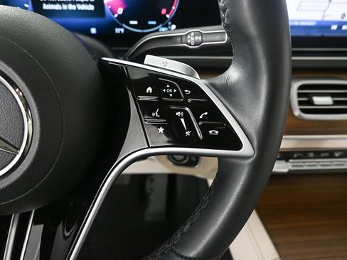Certified 2025 Mercedes-Benz GLE 350 4MATIC image 11