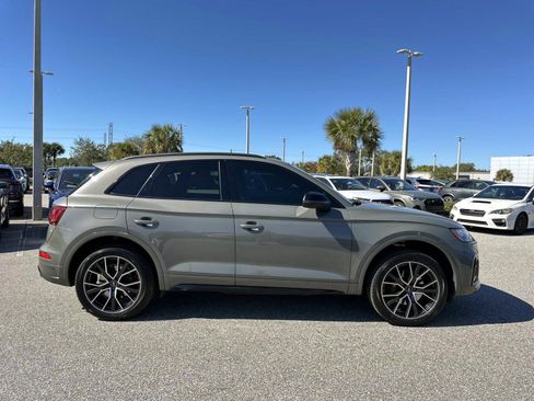 Used 2023 Audi SQ5 Premium Plus w/ Premium Plus Package image 6