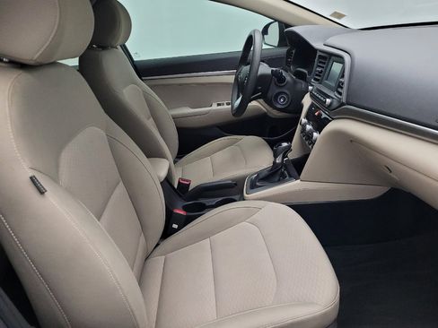 Used 2020 Hyundai Elantra SE image 21