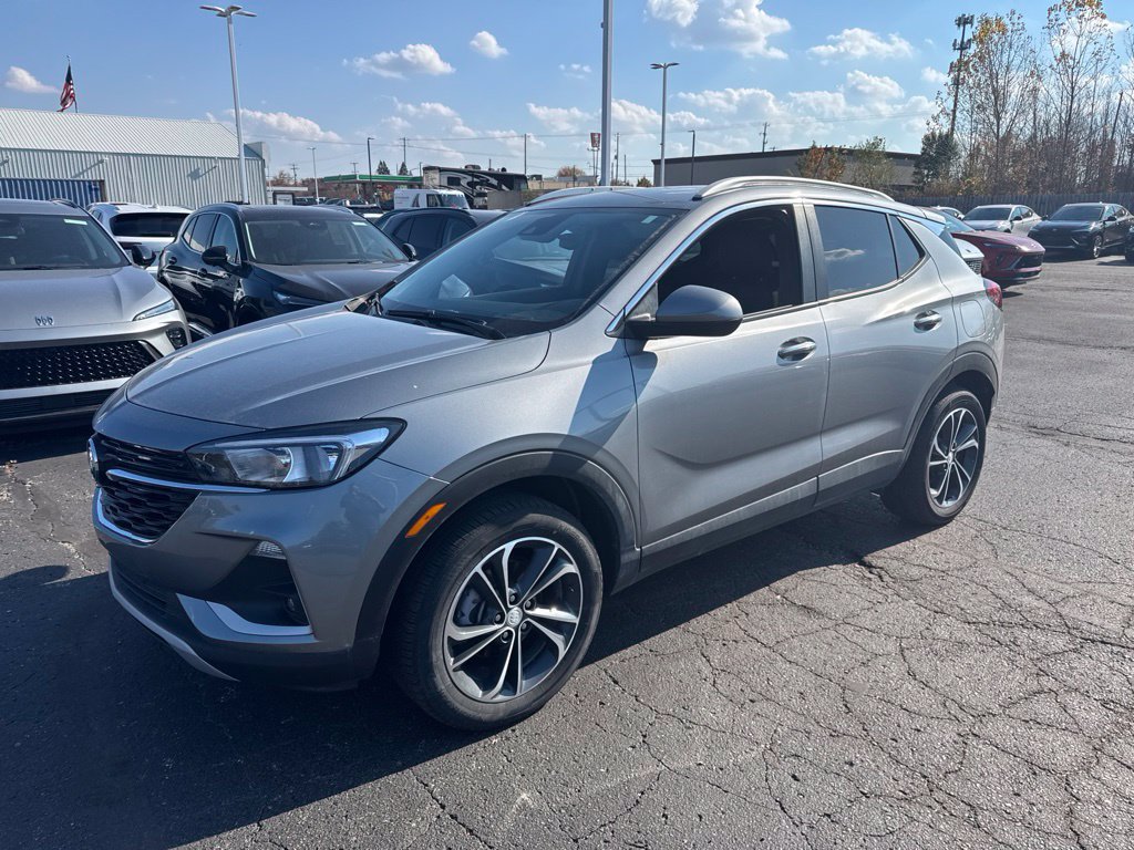 Used 2023 Buick Encore GX Select AWD/4WD image 3