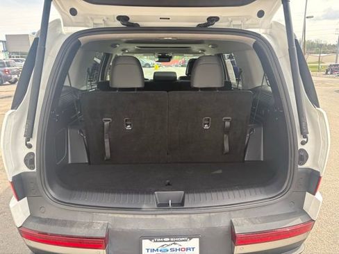 Used 2025 Hyundai Santa Fe Limited FWD image 38