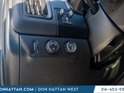 Used 2022 Chevrolet Colorado ZR2 image 18