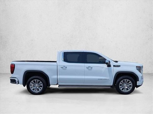 Used 2023 GMC Sierra 1500 Denali AWD/4WD image 4