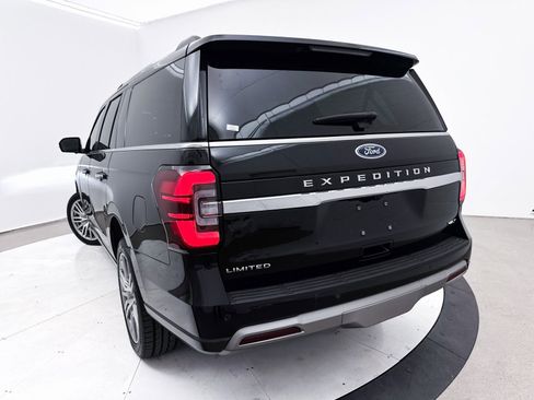Used 2024 Ford Expedition Max Limited image 2