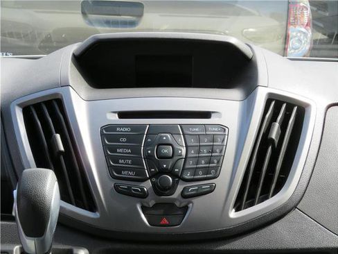 Used 2015 Ford Transit 350 XLT image 22