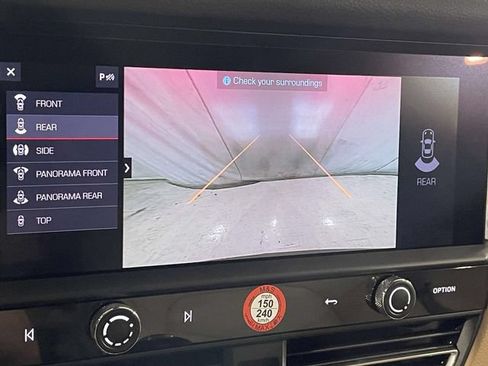 Certified 2026 Porsche Macan AWD/4WD image 5