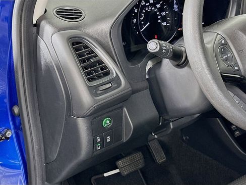 Certified 2022 Honda HR-V EX image 10