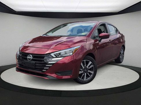 Used 2025 Nissan Versa SV FWD image 1