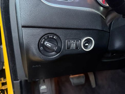 Used 2018 Dodge Charger R/T Scat Pack RWD image 15