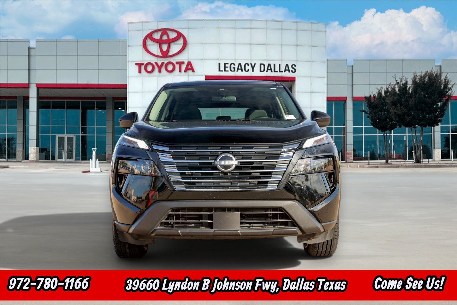 Used 2026 Nissan Rogue SV AWD/4WD image 5