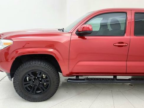 Used 2020 Toyota Tacoma SR image 9