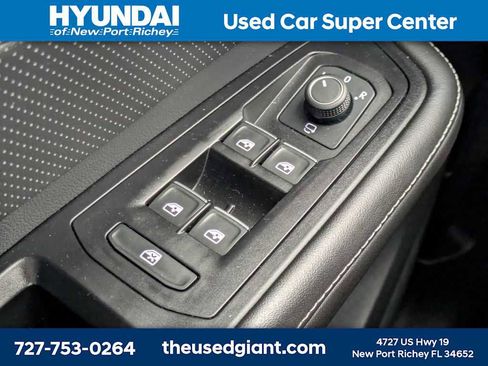 Used 2024 Volkswagen Atlas SEL Premium R-Line AWD/4WD image 40