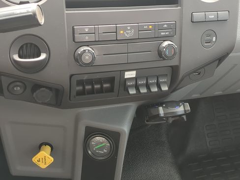 Used 2021 Ford F750 2WD Regular Cab Super Duty image 16