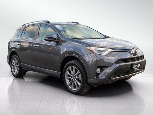 Used 2017 Toyota RAV4 Platinum FWD image 7