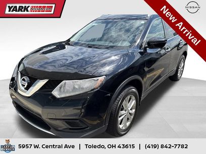 Used 2016 Nissan Rogue SV w/ SV Premium Package