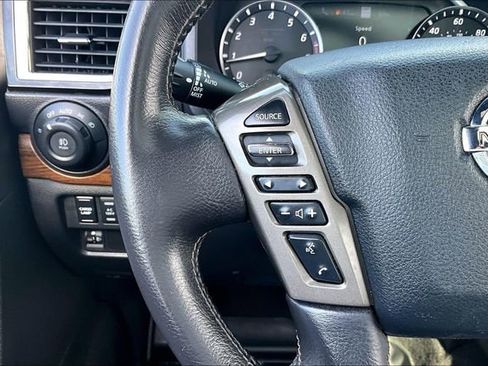Used 2022 Nissan Titan Platinum Reserve w/ Moonroof Package AWD/4WD image 10