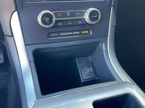 Used 2021 Ford Edge SEL w/ Convenience Package image 20