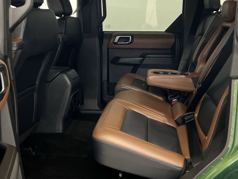 Used 2024 Ford Bronco Outer Banks image 23