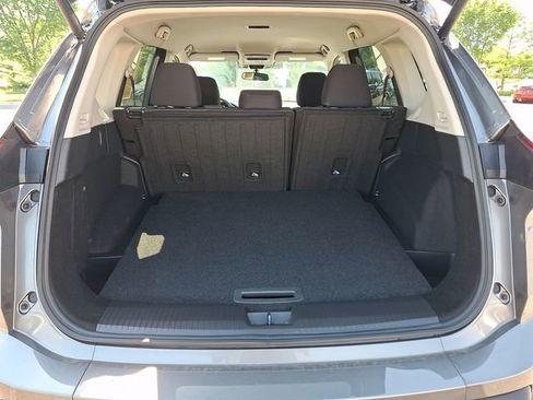 Used 2026 Nissan Rogue SV FWD image 29