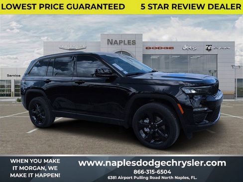 Used 2023 Jeep Grand Cherokee Limited w/ Black Appearance Package AWD/4WD image 1