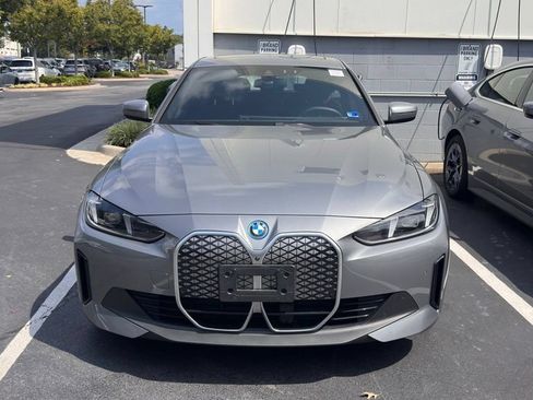 Used 2025 BMW i4 xDrive40i w/ Premium Package AWD/4WD image 7