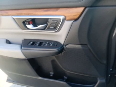 Used 2022 Honda CR-V Touring image 16