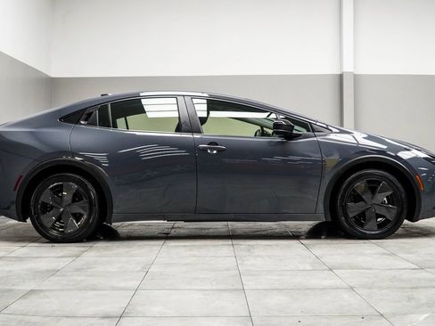 Used 2025 Toyota Prius LE image 6