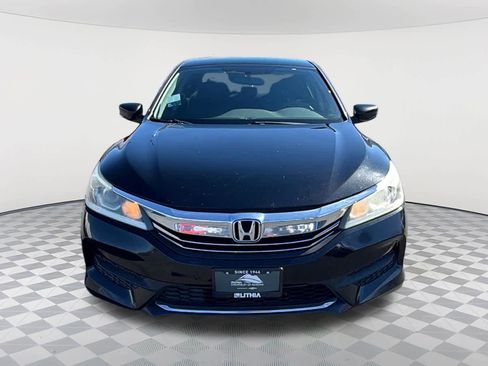Used 2017 Honda Accord LX image 2