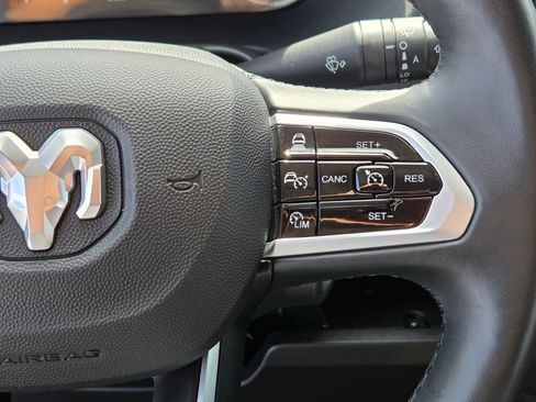 Used 2024 RAM ProMaster 3500 w/ Delivery Van Package FWD image 25