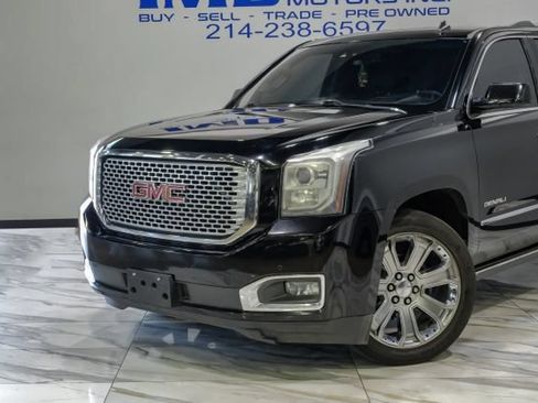Used 2015 GMC Yukon Denali w/ Touring Package AWD/4WD image 7