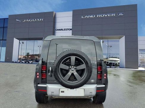 Certified 2023 Land Rover Defender 90 SE AWD/4WD image 4