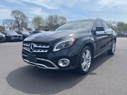 Used 2020 Mercedes-Benz GLA 250 4MATIC w/ Premium Package image 7