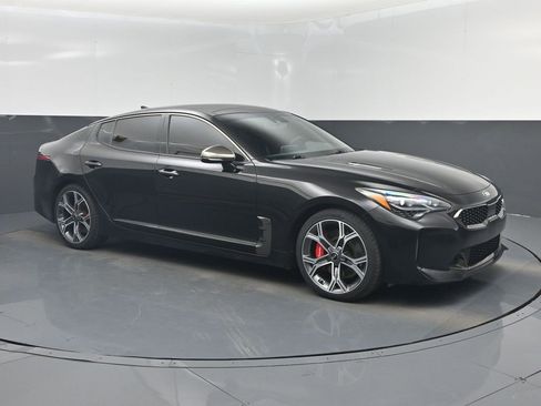Certified 2021 Kia Stinger GT2 image 1