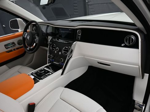New 2026 Rolls-Royce Cullinan AWD/4WD image 33