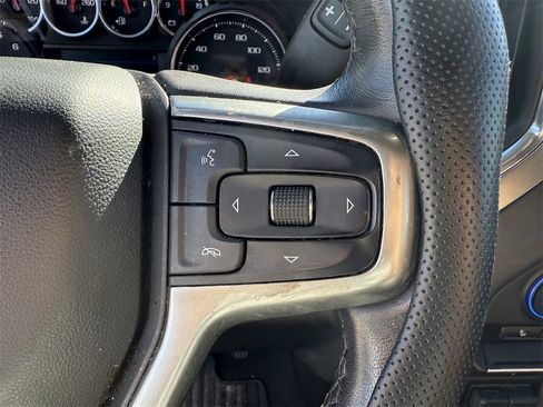 Used 2021 Chevrolet Silverado 2500 LT w/ Convenience Package image 11