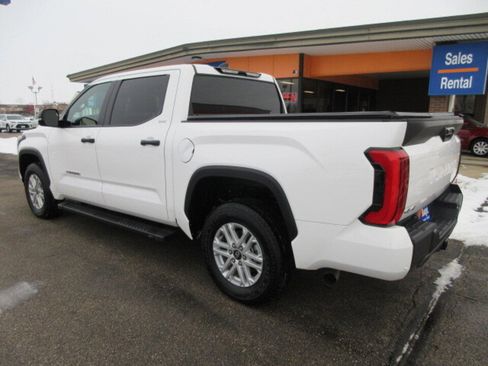 Used 2025 Toyota Tundra SR5 image 3