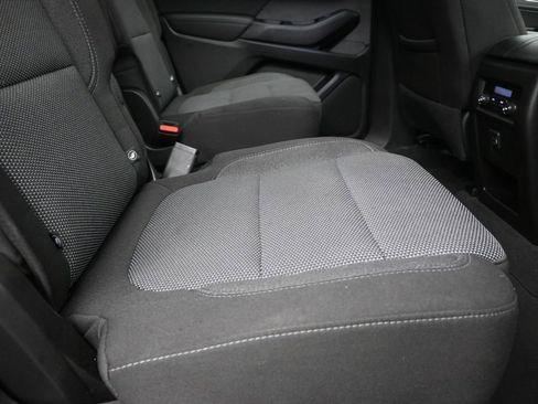Used 2024 Chevrolet Traverse LT FWD image 22