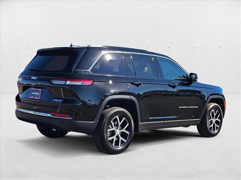 New 2025 Jeep Grand Cherokee Limited w/ Trailer Tow Package image 2