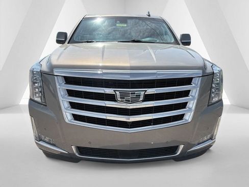 Used 2018 Cadillac Escalade Premium Luxury AWD/4WD image 2