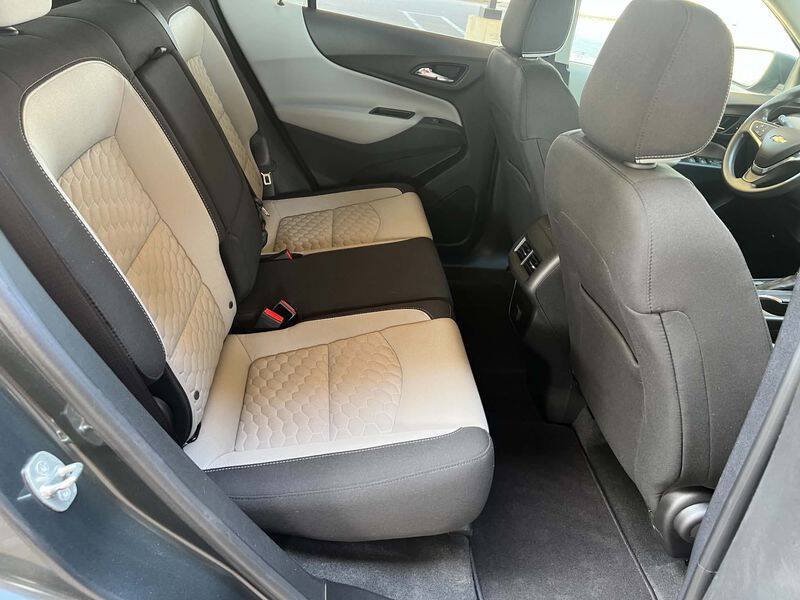 Used 2018 Chevrolet Equinox LS AWD/4WD image 28
