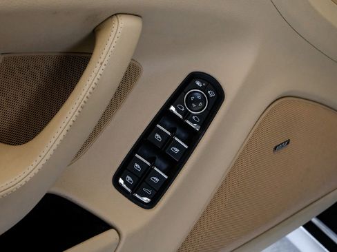 Used 2016 Porsche Panamera Edition w/ Premium Package Plus RWD image 44