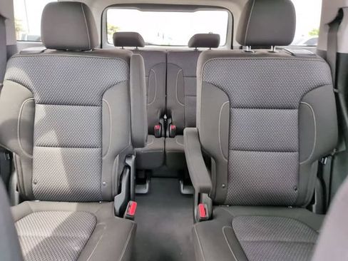 Certified 2023 GMC Acadia SLE FWD image 27