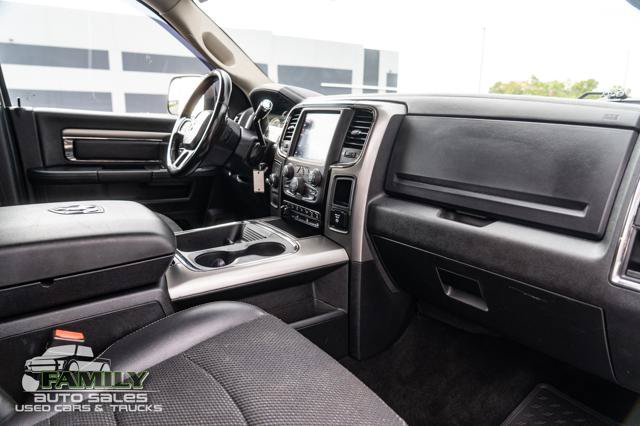 Used 2018 RAM 2500 Big Horn w/ Sport Appearance Group AWD/4WD image 27