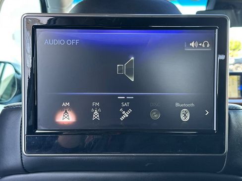 Used 2017 Lexus LX 570 4WD image 15