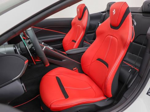 Certified 2026 Ferrari Roma Spider RWD image 12